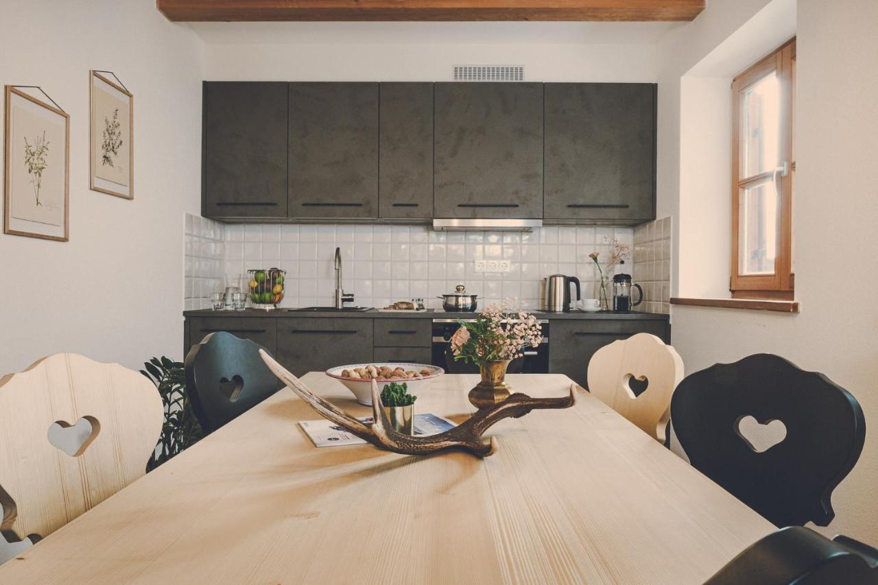 Der Lederer Hof - Boutique Apartments テガーンゼー エクステリア 写真